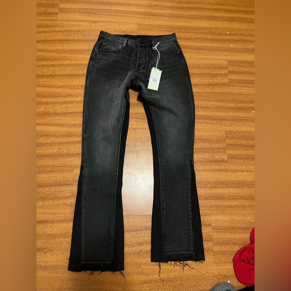 Mnml flared jeans